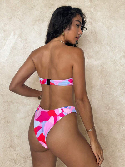 174312693621328073a3e44d2a3dded3a6e13e7b5a_thumbnail_900x.webp