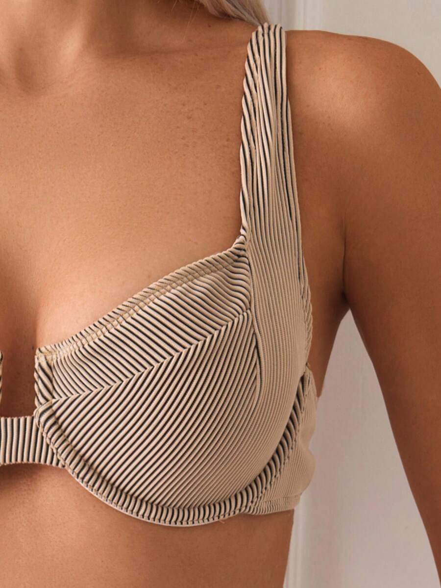 1757926877b54be9f2ef6ab0a00130e36fa2363737_thumbnail_900x.webp